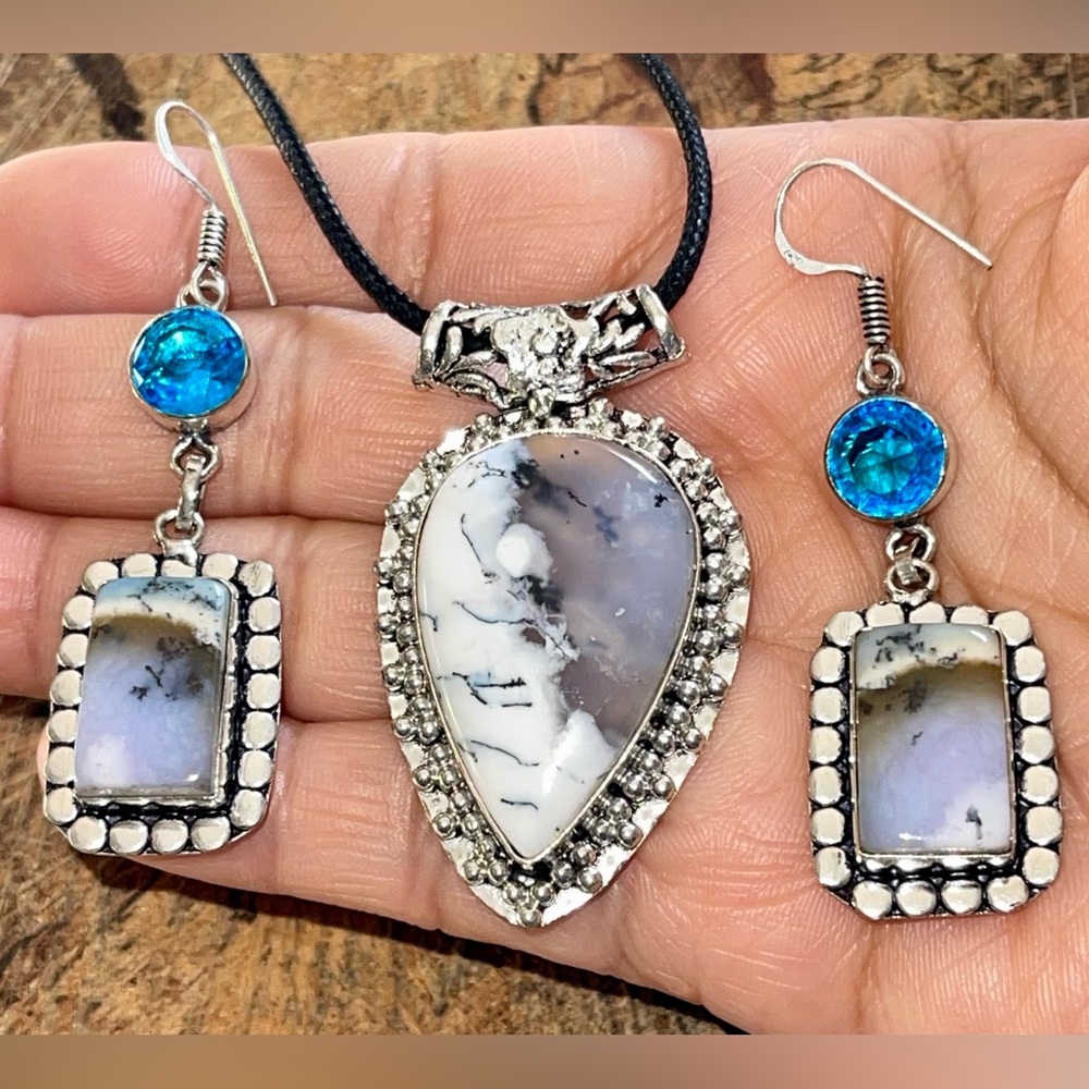 Dendritic Agate Pendant & Earrings Set